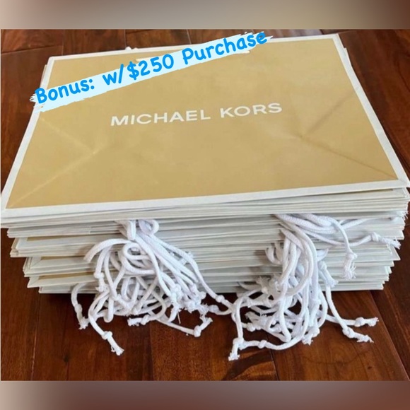 KORS Michael, Jet Set Travel Large Saffiano Leather Tote - Picture 5 of 8